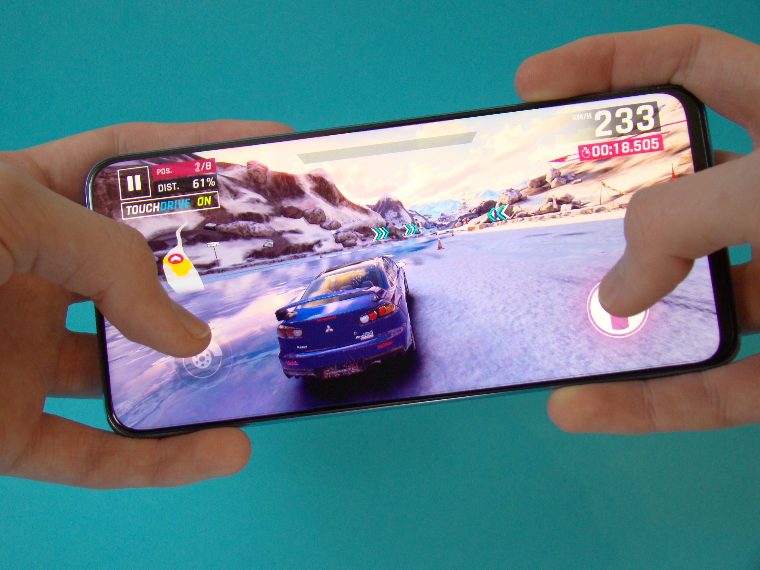 Huawei nova Y90 w trakcie grania w Asphalt 9 Legends