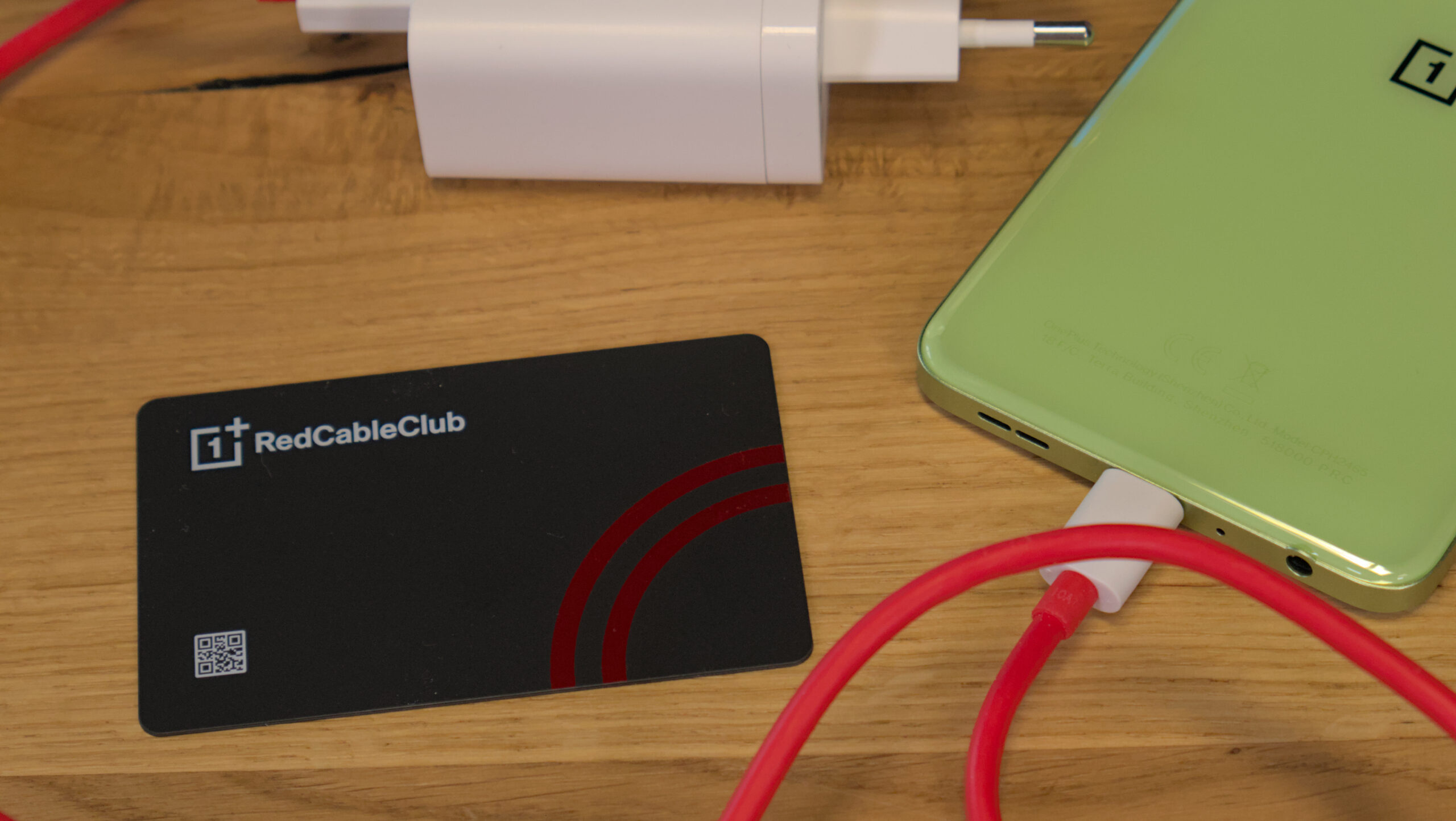 OnePlus Nord 3 CE Lite red cable club, akcesoria