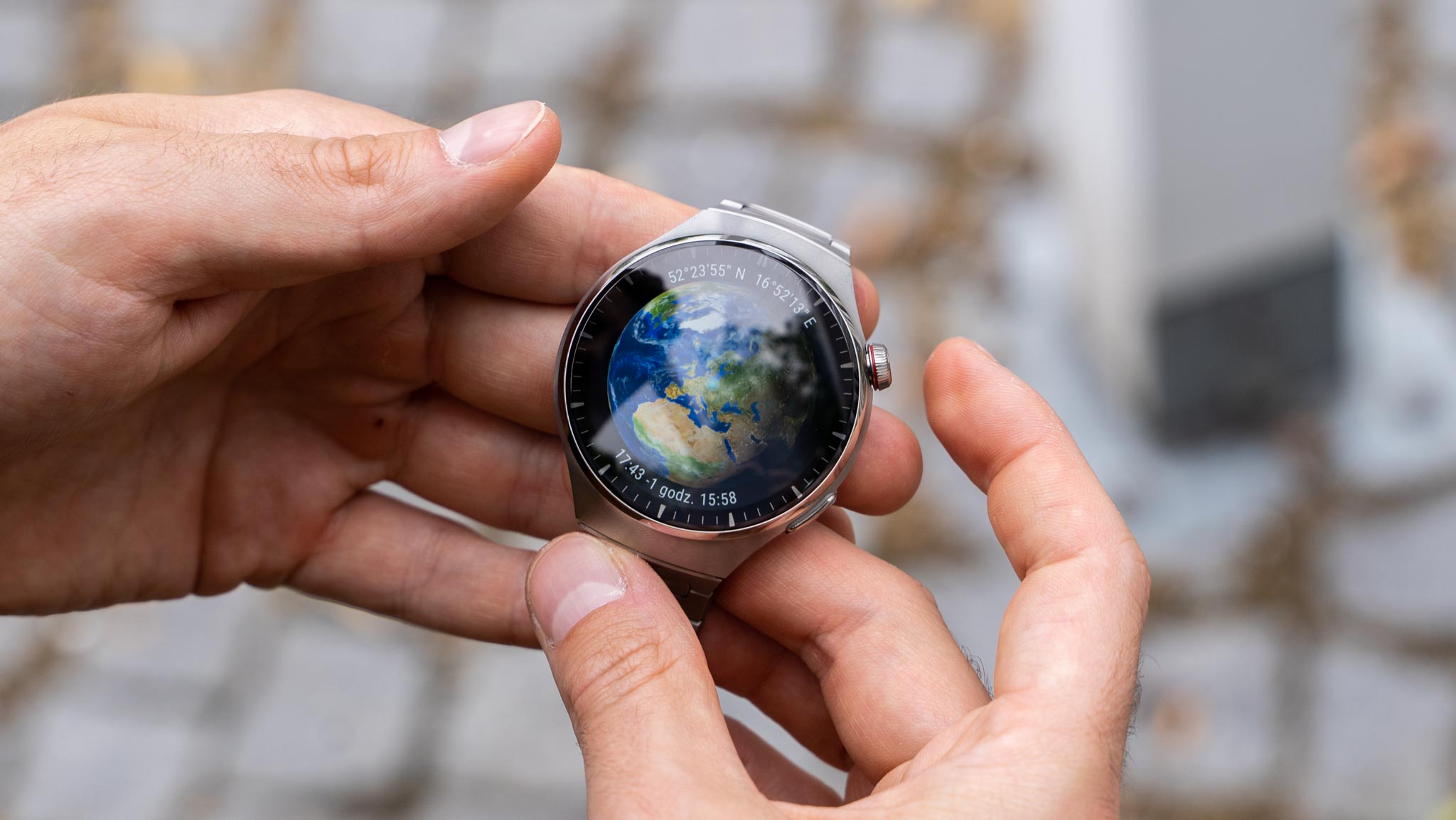 HUAWEI Watch 4 Pro tarcza planeta Ziemia