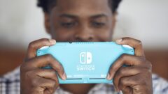 Jaką konsolę kupić i dlaczego nie Nintendo Switch Lite?!