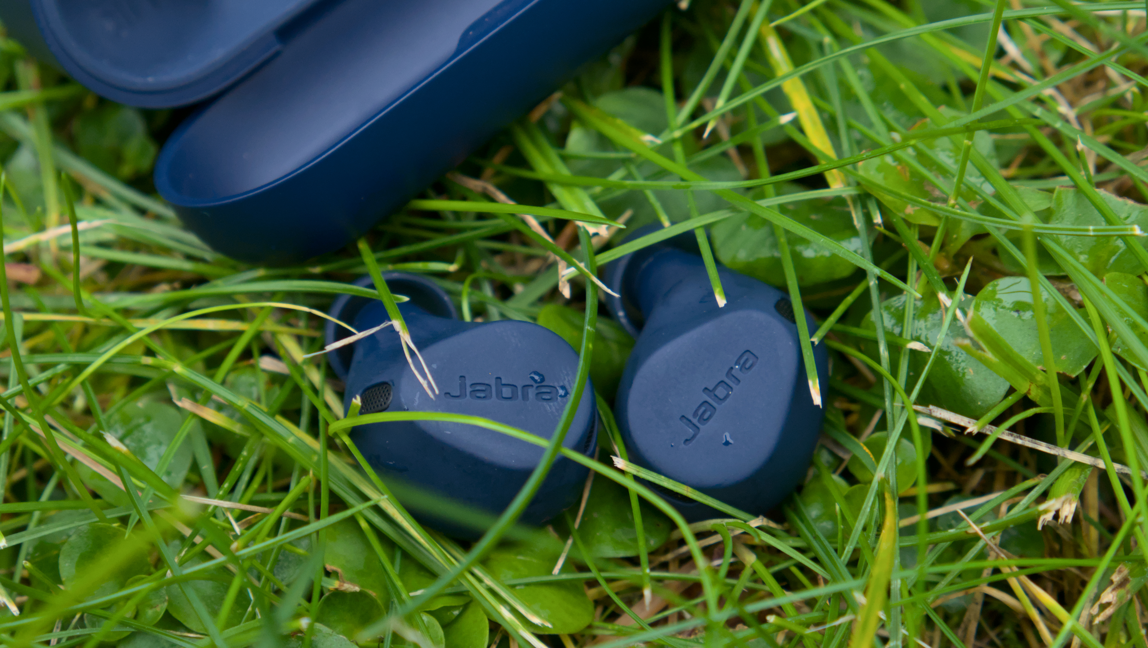 Najbardziej pancerne słuchawki na rynku – test Jabra Elite 8 Active