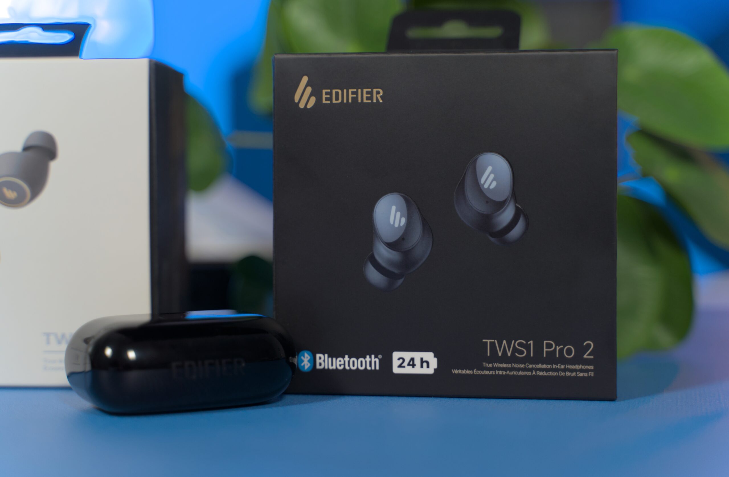 Edifier TWS1 Pro  i Edifier TWS1 Pro 2_słuchawki 