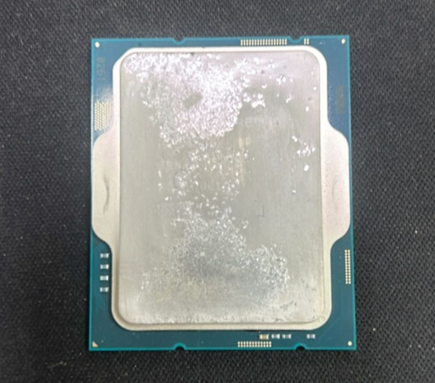 Intel odrzuca gwarancje na procesory 13. i 14. generacji – chodzi o ciekły metal