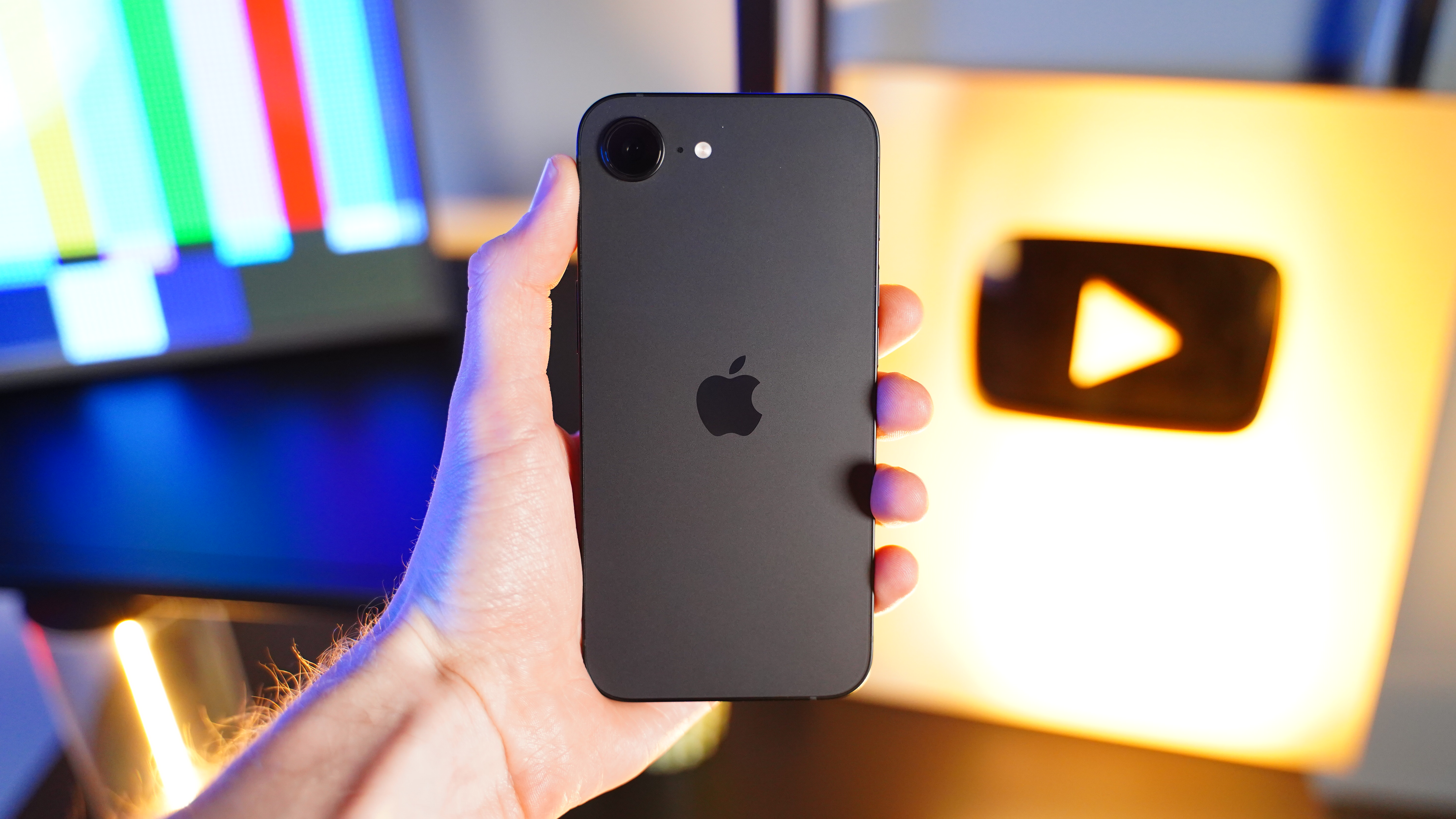 IPhone 16e recenzja – iPhone idealny… dla nikogo!