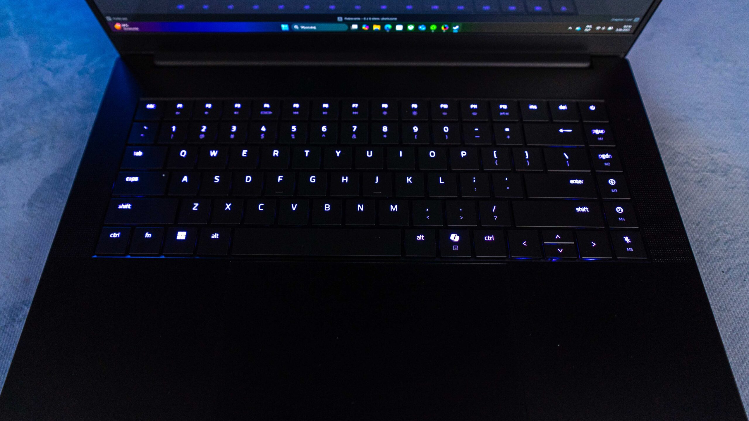 Razer Blade 16 2025