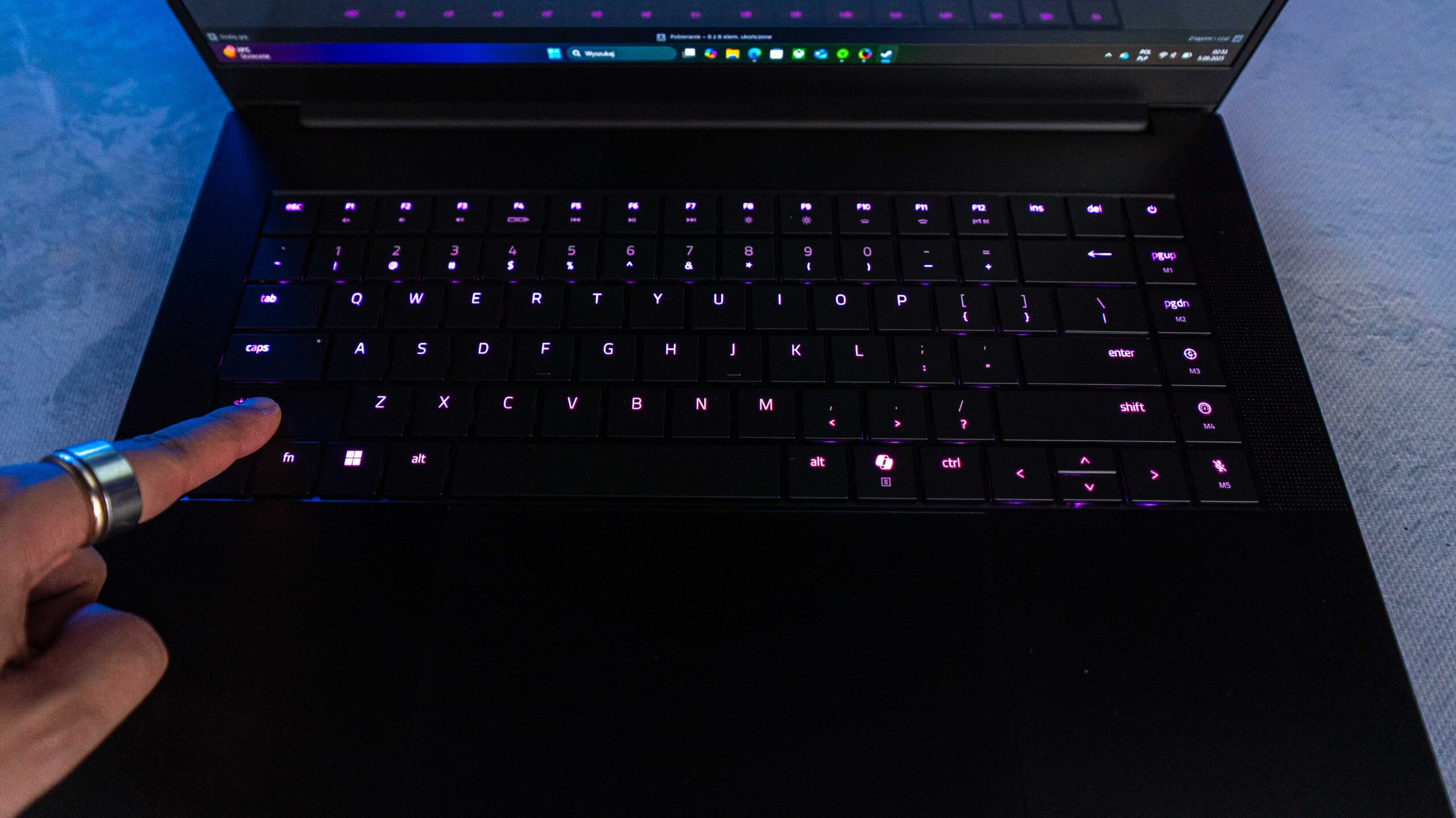 Razer Blade 16 2025