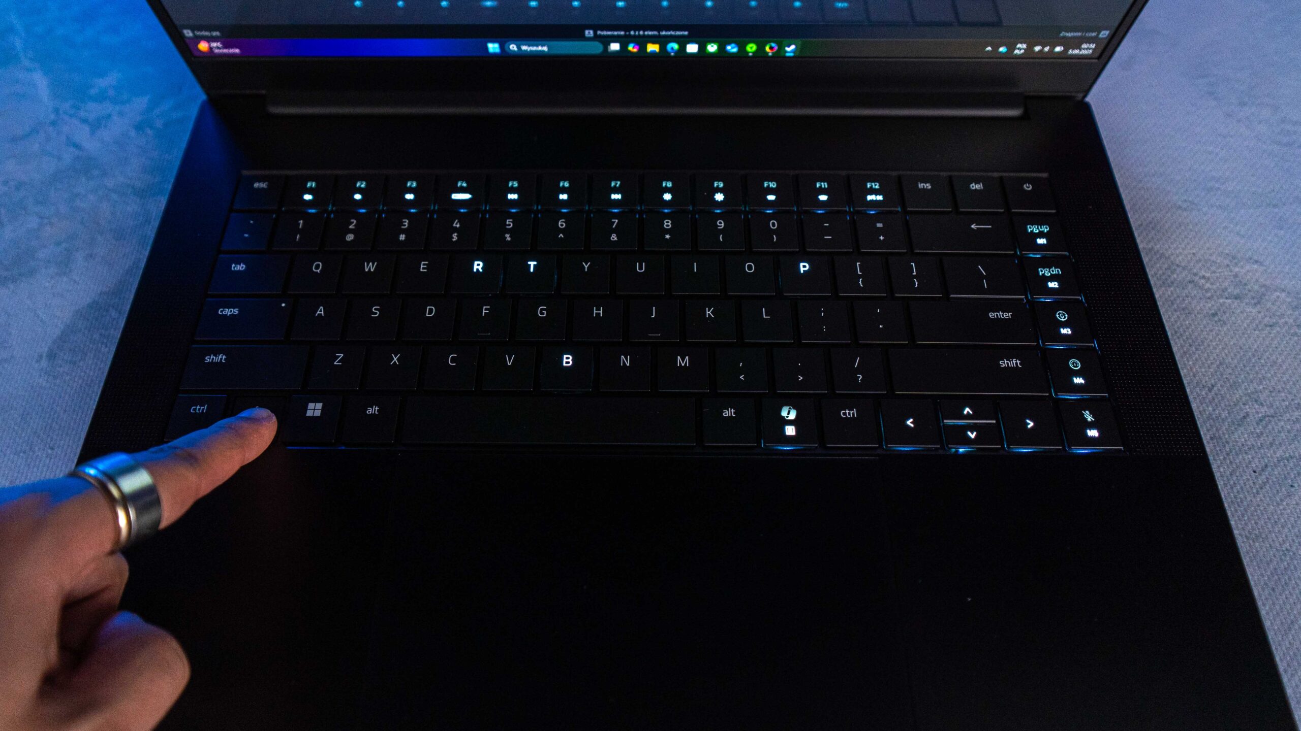 Razer Blade 16 2025