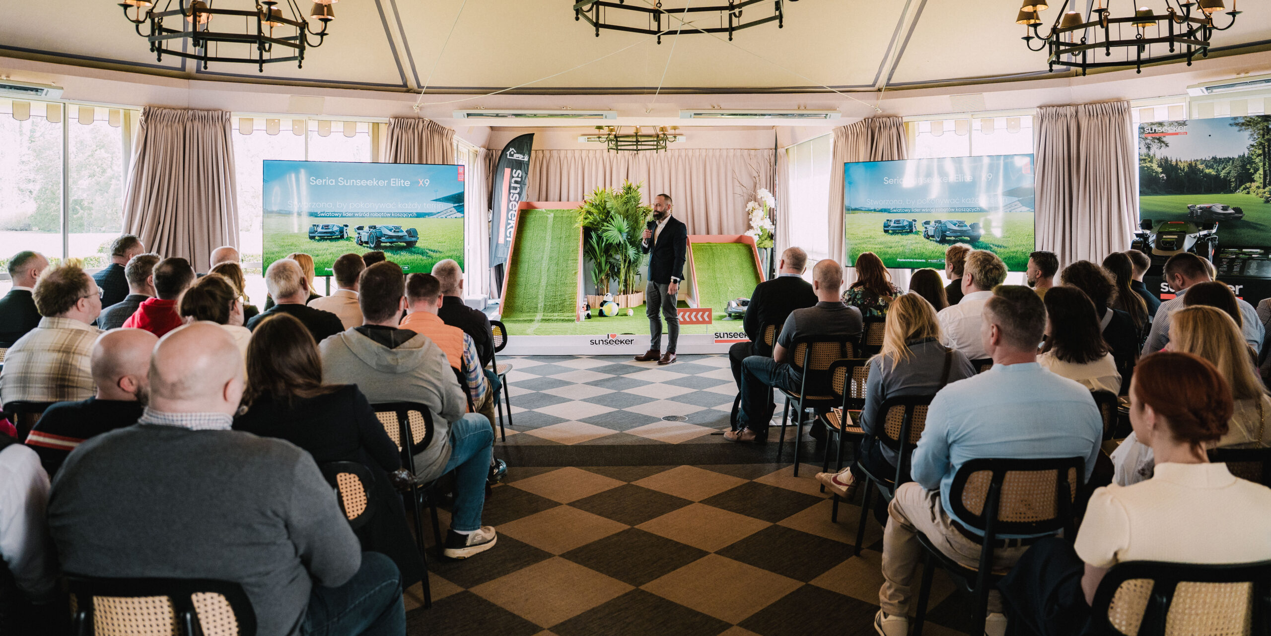 Sunseeker Robotics - pokaz stacjonarny w Łazienkach Królewskich, w Warszawie