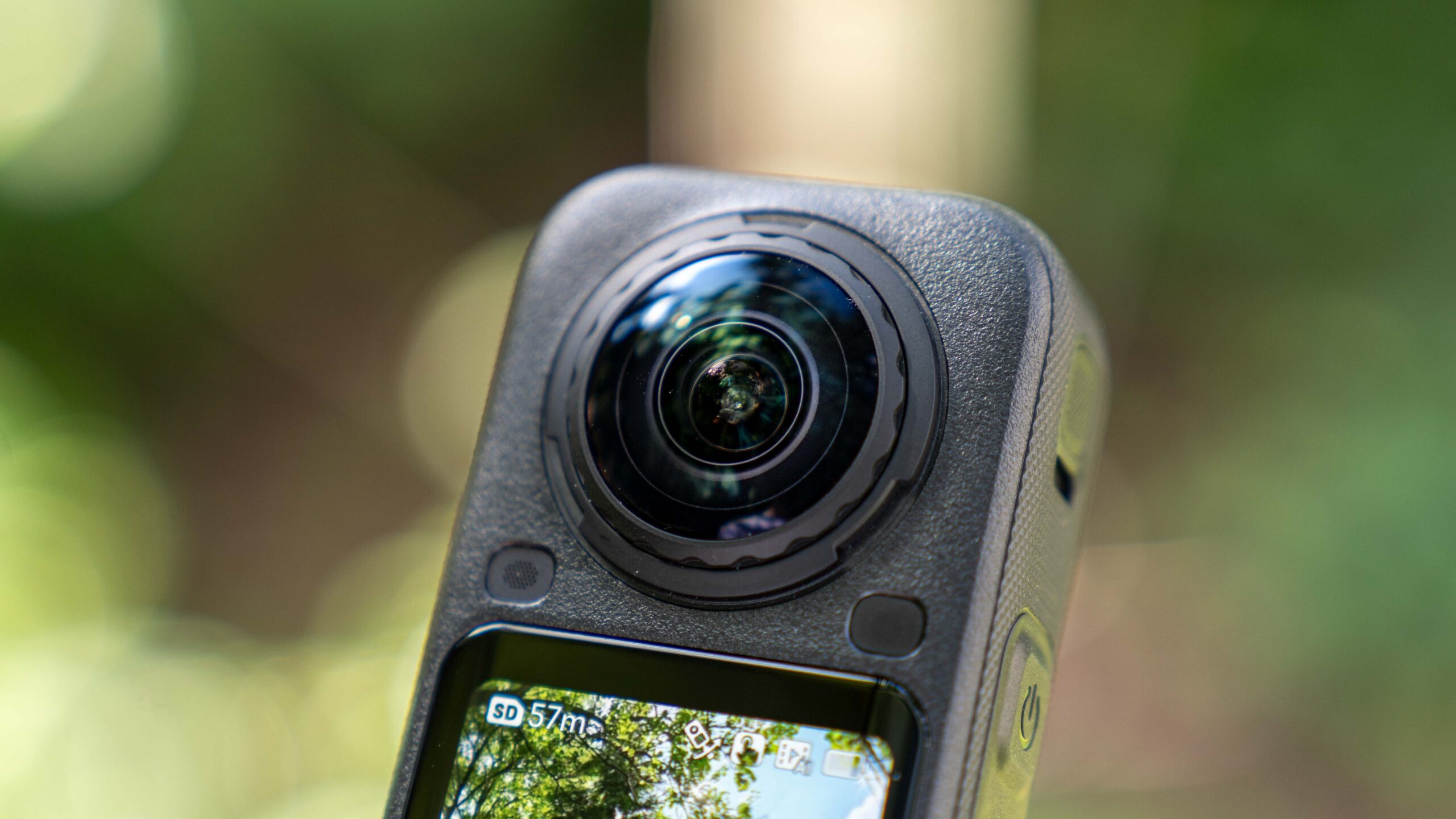 Insta360 X6