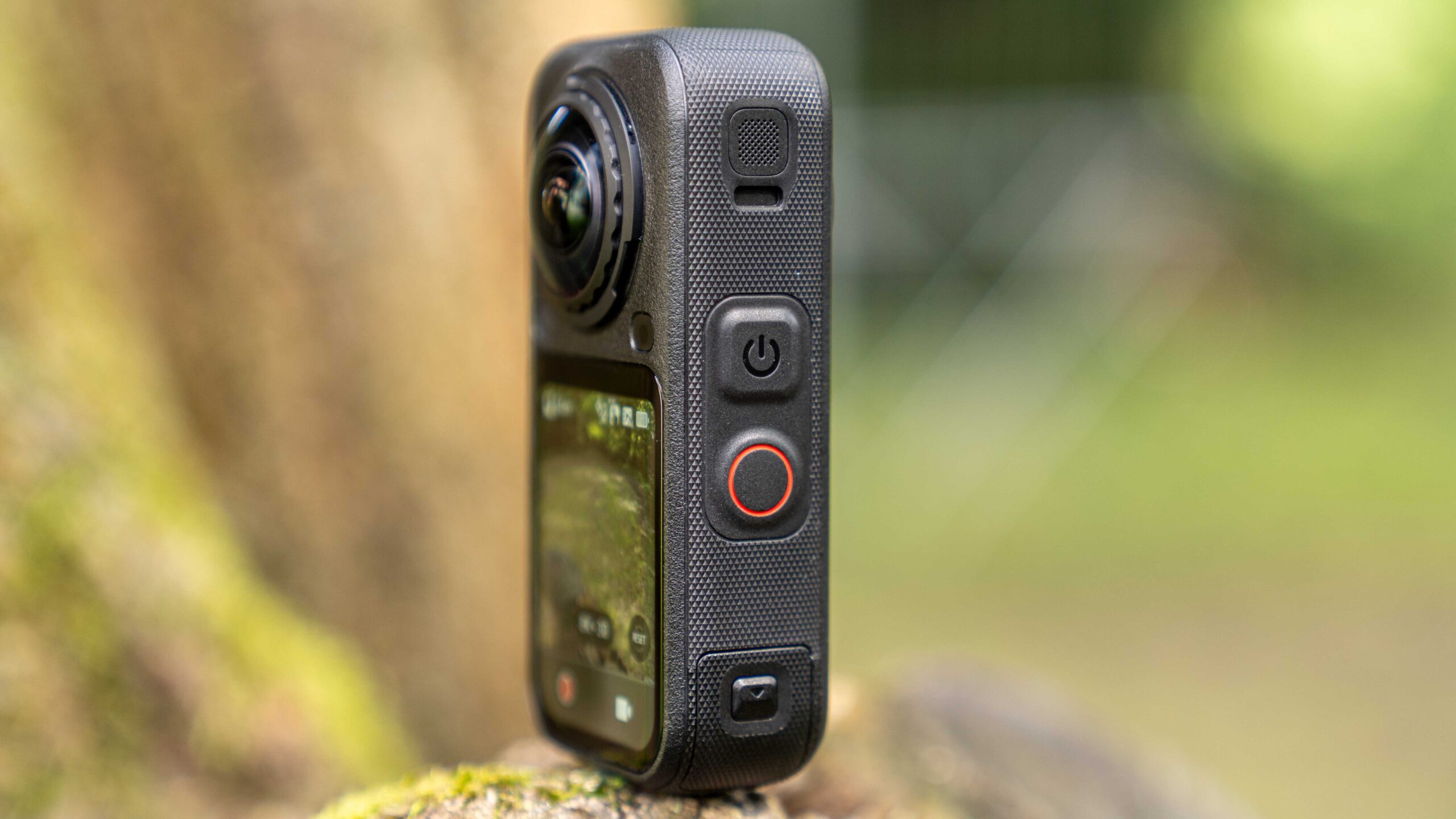 Insta360 X6