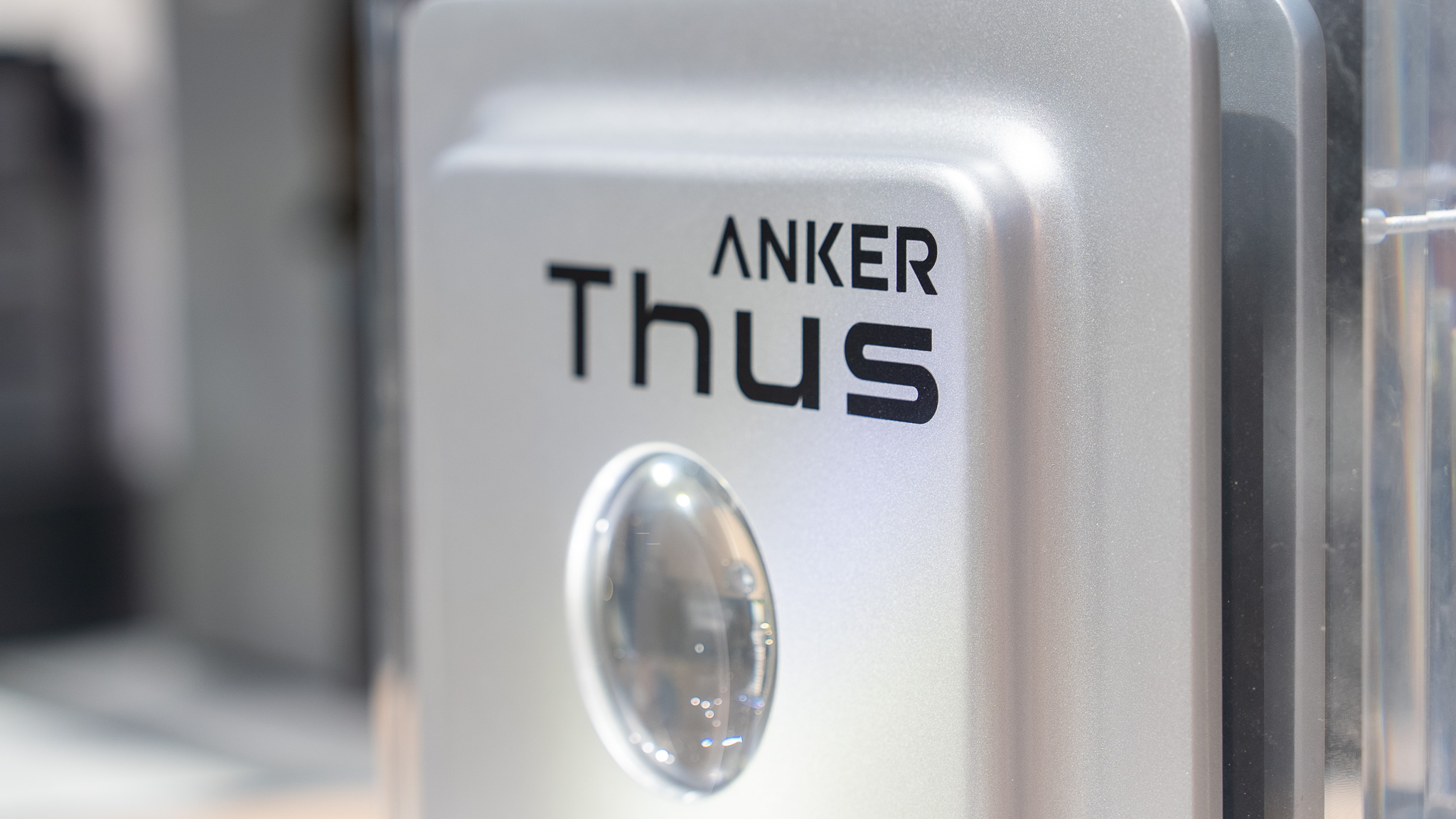 Anker THUS