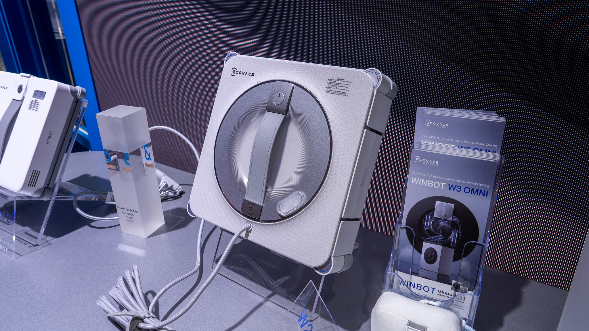 Ecovacs Winbot W3 Omni