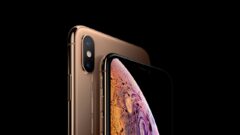 Apple-iPhone-Xs-combo-gold-09122018_big.jpg.large